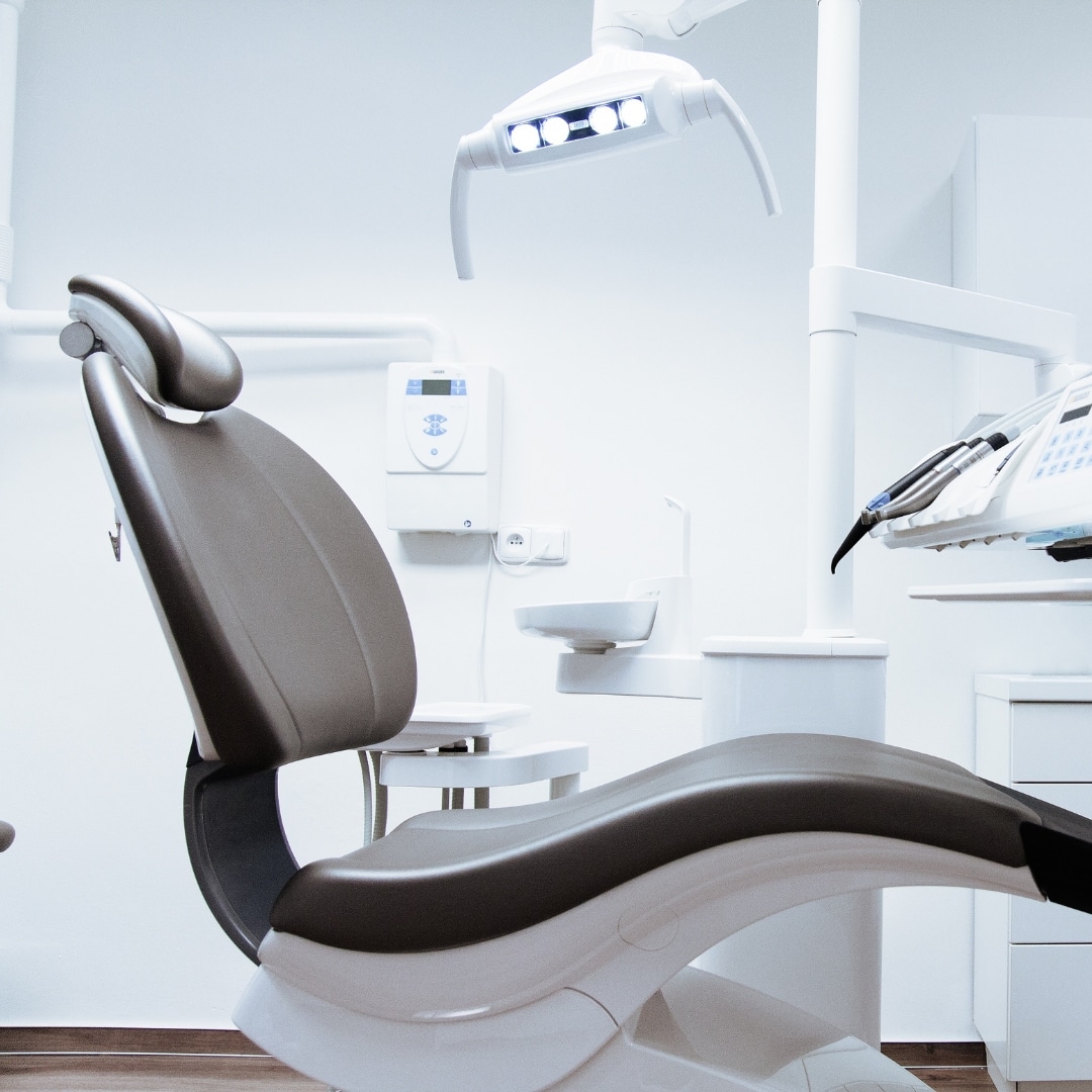 Pearl Smile Bromley Cross | Oral Surgery